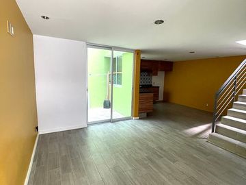 Venta de casa en Zapopan Santa Ana, dentro de coto