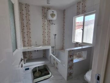Rumah Mewah Semi Furnished Darmo Harapan Cluster Terdepan