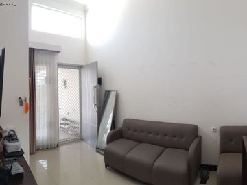 Rumah Sukolilo Dian Regency 2 Hadap Utara