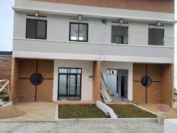 Jual Rumah 2 Lantai Minimalis ala Jepang Bonus Furnish Lembang Bandung