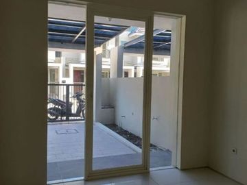 Rumah Taman , NEW, Butuh Laku Segera