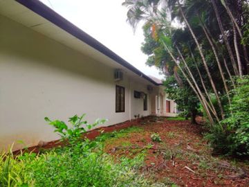 DIJUAL RUMAH LUAS, MEGAH di Jl KEMANG DALAM, JAKSEL