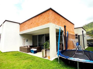 casa en venta en verde horizonte. Cod V15635