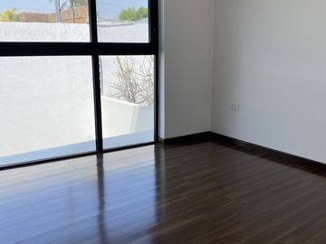 VENTA DE CASA EN FRACC SAN MARTINITO