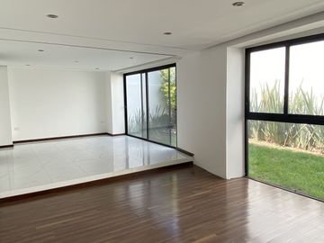 VENTA DE CASA EN FRACC SAN MARTINITO