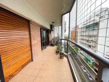 PISO EXCLUSIVO EN EXCELENTE ZONA ,  170M2,  4 HABITACIONES, 3 BAÑOS COMPLETO ( 2 EN SUITE )+ TOILETTE , DOS ASCENSORES