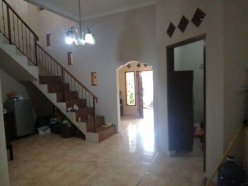 Rumah Nyaman Cipamokolan Riung Bandung Dekat GBLA dan Metro Indah Mall
