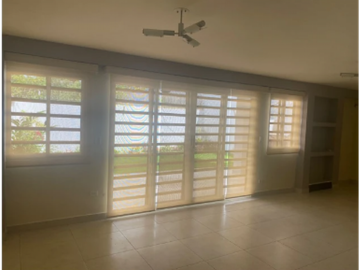 VENTA DE CASA EN CONDADO DEL REY