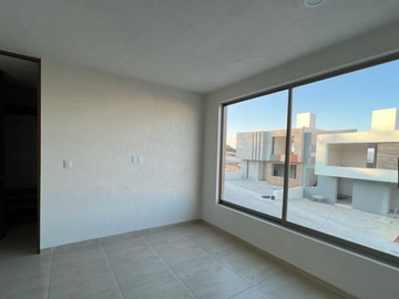ESTRENA CASA EN CAÑADAS DEL BOSQUE, MORELIA