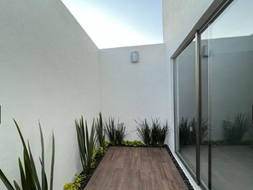 ESTRENA CASA EN CAÑADAS DEL BOSQUE, MORELIA