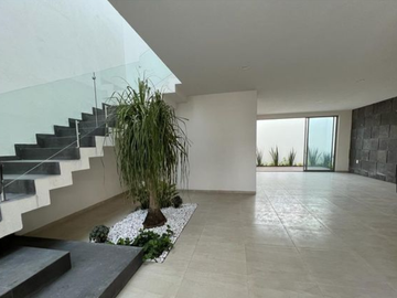 ESTRENA CASA EN CAÑADAS DEL BOSQUE, MORELIA