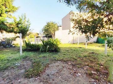 CASAS A ESTRENAR - HERMOSA ZONA - TODOS LOS SERVICIOS