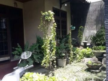 Dijual rumah di Dukuh Kupang Surabaya