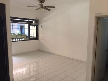 Dijual Rumah di Kebonsari Surabaya