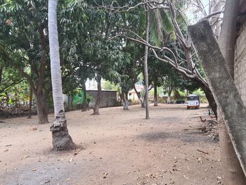 VENDO TERRENO EN ACAPULCO COL. SAN ISIDRO SOBRE CARRETERA NAL. IDEAL PARA BODEGA