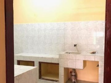 Rumah GUBENG KERTAJAYA Row 2 mobil