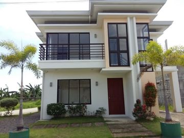 Spacious 4 Bedroom Single Detach House for Sale in Jugan, Consolacion Cebu