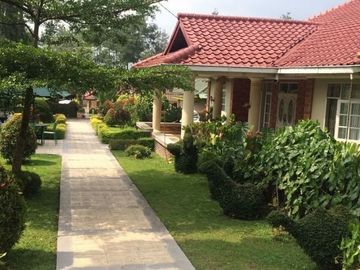 Villa diJual di Puncak Cisarua, Bogor. Dekat Taman Safari