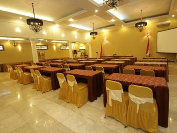 Villa diJual di Puncak Cisarua, Bogor. Dekat Taman Safari