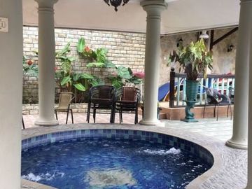 Villa diJual di Puncak Cisarua, Bogor. Dekat Taman Safari