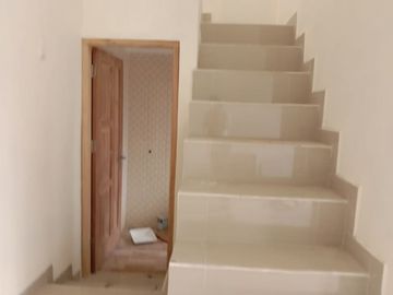 Rumah 2 lantai siap huni bisa kpr di pondok cabe