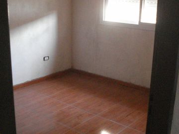 Hurlingham: Duplex a estrenar a metros de Av. Vergara.