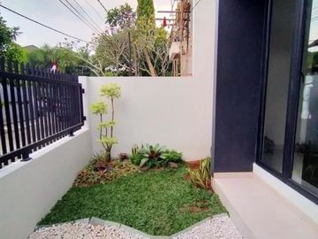 Dijual Rumah Cantik Kencana Loka 12.5 Blok V Tangerang Lokasi Strategis Murah