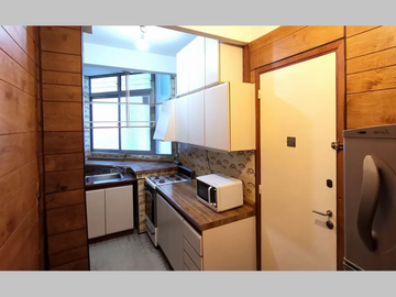 OPORTUNIDAD, IMPECABLE - Departamento en Venta en Almagro, 3 ambientes + dependencia, 80 m2 + balcón al frente - Av Rivadavia 3300