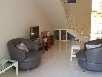 Rumah siap huni Minimalis, row jalan lebar pakuwon city