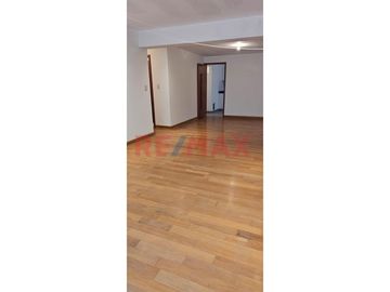Departamento  De 126.37M² En Urb. Chama Con Gas Natural, 3 Dorms + 2 Cocheras Incluidas