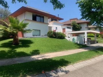 Casa en Venta en Carlos Peña Otaegui/ Francisco Bulnes Correa