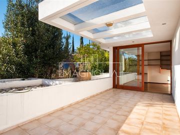 Casa en venta de 6 dorm. en Las Condes