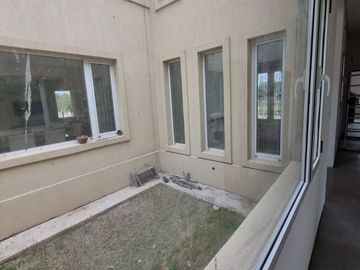 VENTA DE CASA EN Juana Koslay