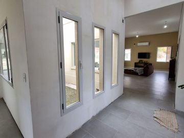 VENTA DE CASA EN Juana Koslay
