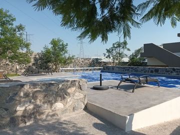 DUPLEX  NUEVOS EN CD MESETA,  PLANTA BAJA Y ALTA
