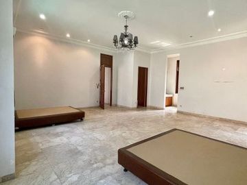 DIJUAL RUMAH LUAS di JL PERMATA HIJAU, KEBAYORAN LAMA, JAKSEL