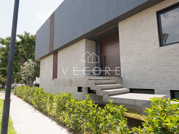 CASA EN VENTA EN LOS OLIVOS RESIDENCIAL, ZONA REAL, ZAPOPAN