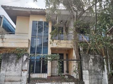 DIJUAL CEPAT !! Rumah Hancur Hook di Taman Modern , Bisa Nego