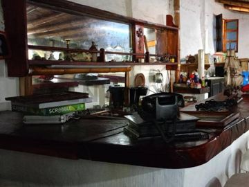 De oportunidad  amplia villa en venta
