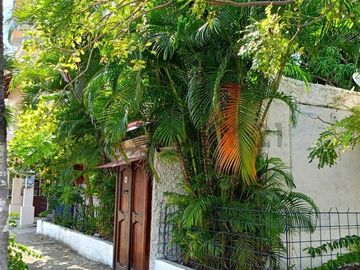 De oportunidad  amplia villa en venta