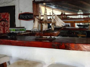 De oportunidad  amplia villa en venta