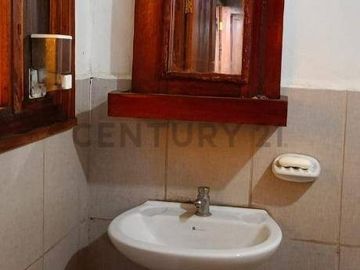 De oportunidad  amplia villa en venta
