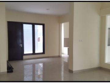 5 Bedroom House for sale