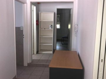 Excelentes vivienda en dos plantas en Olivos Divisibles