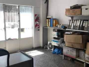 Excelentes vivienda en dos plantas en Olivos Divisibles
