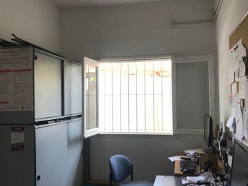 Excelentes vivienda en dos plantas en Olivos Divisibles