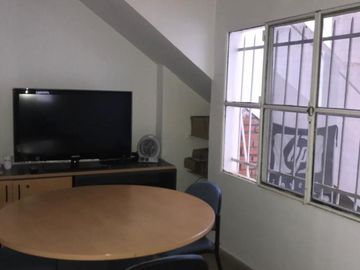Excelentes vivienda en dos plantas en Olivos Divisibles