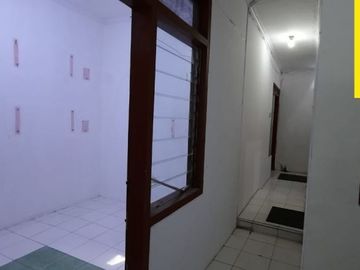 Dijual Rumah di Jalan Nginden, Surabaya