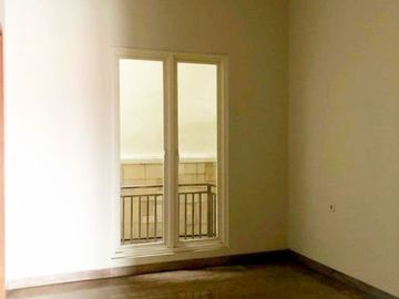 Dijual Rumah Cantik Dan Murah Di Simprug Jakarta Selatan