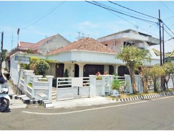 Rumah 2 Lantai Luas 277 di Kalpataru Sukarno Hatta Malang